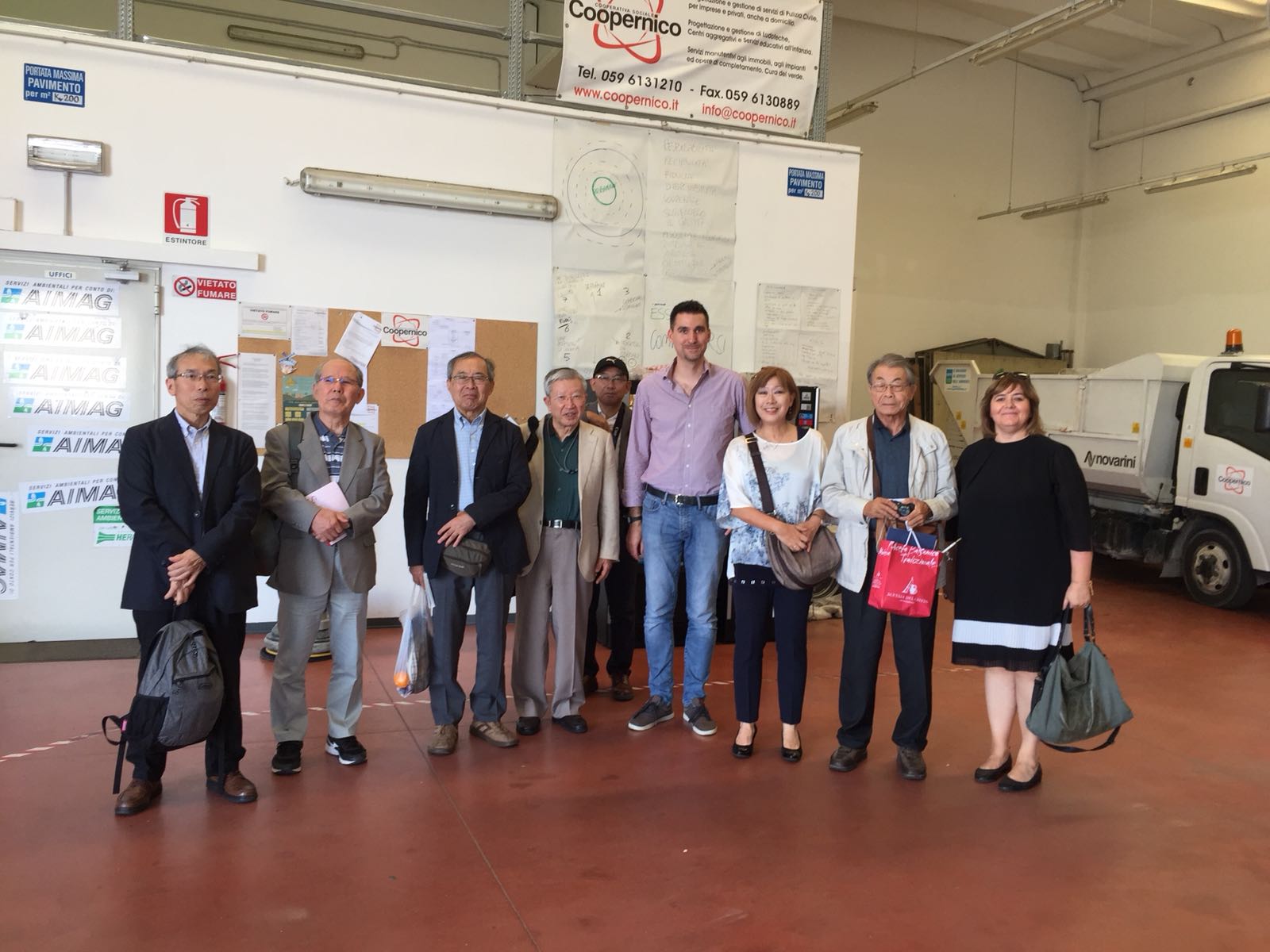 Dal Giappone a Modena per studiare la cooperazione sociale. Una delegazione di professori universitari in visita alle cooperative Gulliver e Coopernico
