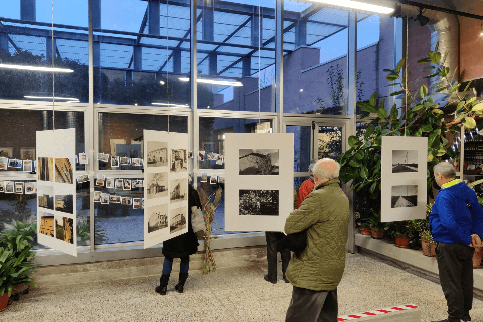 Memorie dal Popolo: inaugurata la mostra fotografica, esposta alla Biblioteca Bassani di Ferrara fino al 20 gennaio